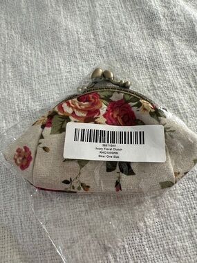 Ivory Floral Clutch Coin Purse - Small Floral Wrist Pouch. NWT!